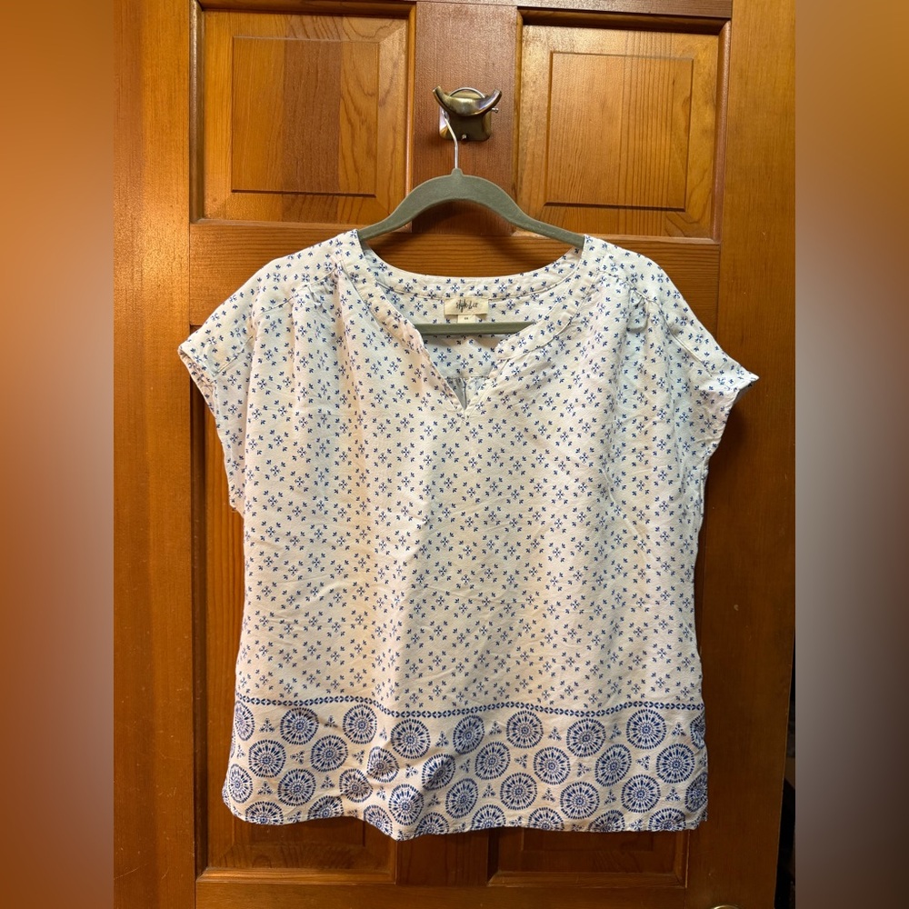 Style & Co. White and Blue Patterned Blouse